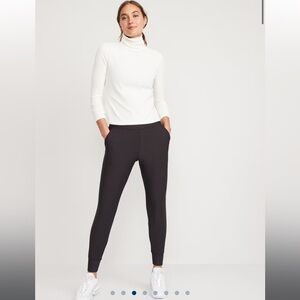 High-Waisted PowerSoft 7/8 Joggers